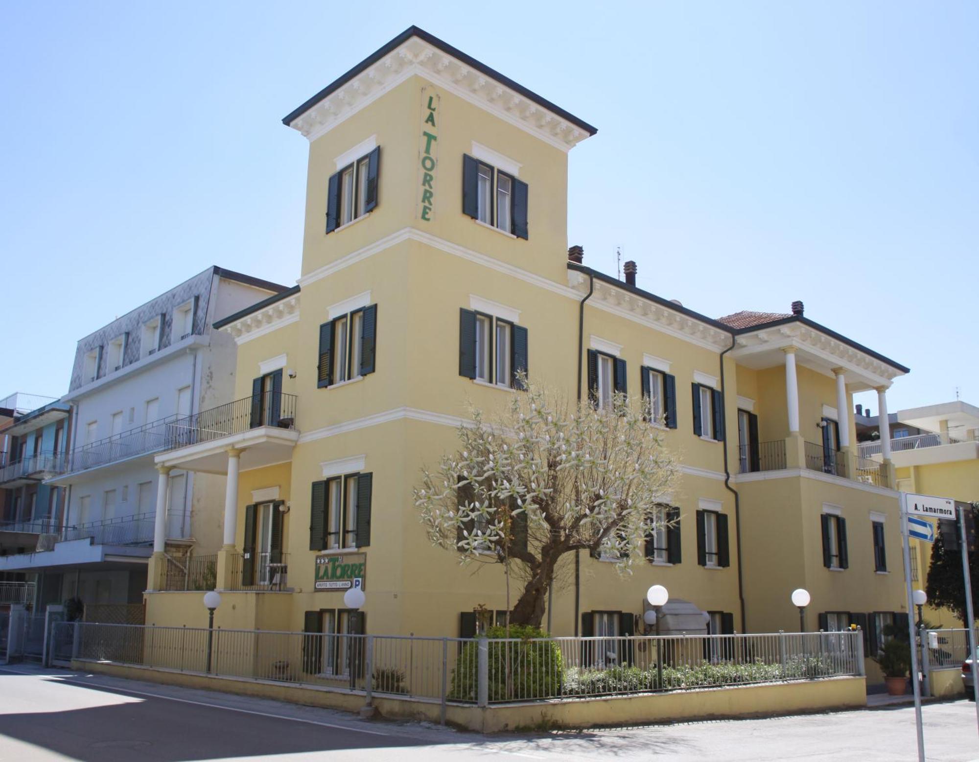 Hotel La Torre Ρίμινι Εξωτερικό φωτογραφία