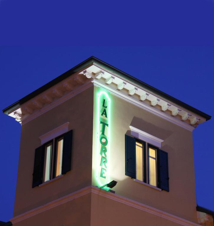 Hotel La Torre Ρίμινι Εξωτερικό φωτογραφία