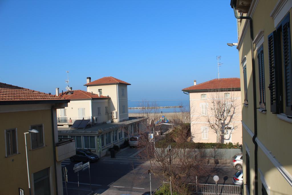 Hotel La Torre Ρίμινι Εξωτερικό φωτογραφία