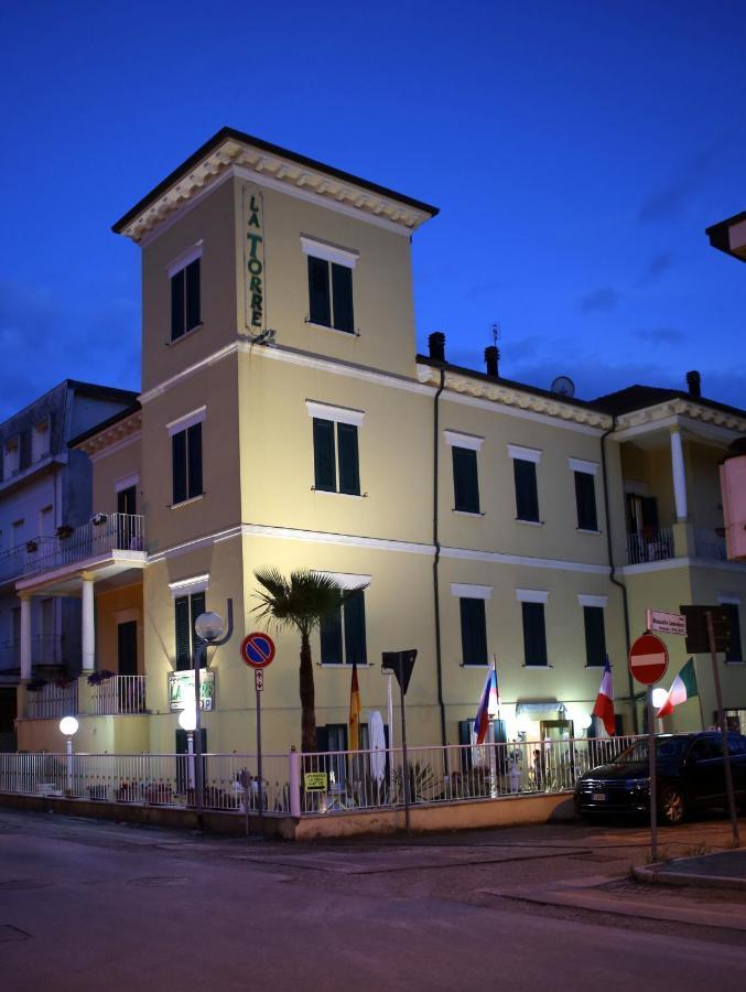 Hotel La Torre Ρίμινι Εξωτερικό φωτογραφία